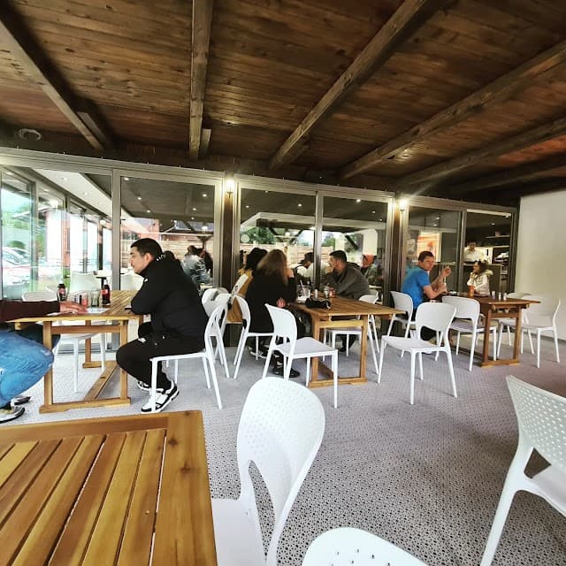McTeb, Maribor